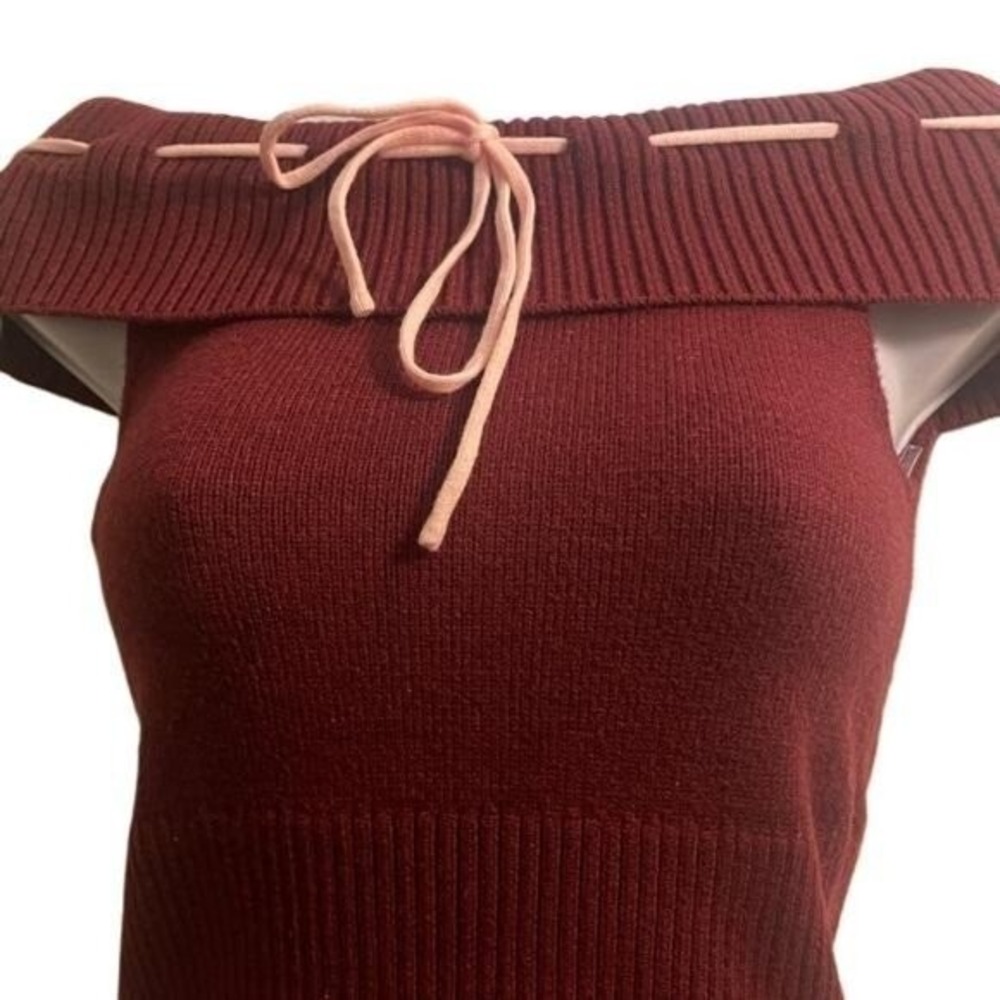 Charlotte Russe Burgundy Off Shoulder Ribbed Knit Top Pink Bow NWT Small 77345J - Picture 3 of 8